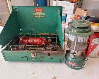 1967 Coleman 220F Lantern and Coleman 425 E Stove