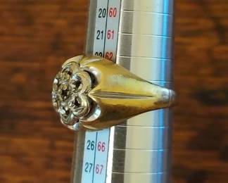 Gold Ring, Vintage, Marked 10K 7g total weight, Size approximately 10.75
