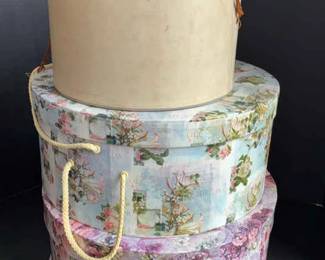 Three Hats Boxes With 4 Vintage Womans Hats