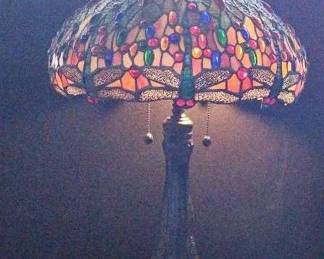 006 Stained Glass Table Lamp with BronzeTone Base