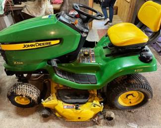 John Deere X324 Riding Mower