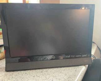 18 Vizio TV