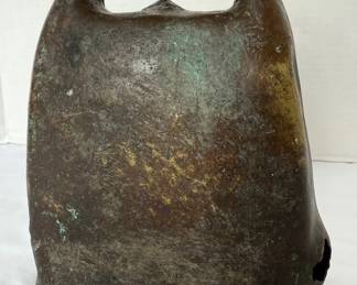Bell With Unique Clapper