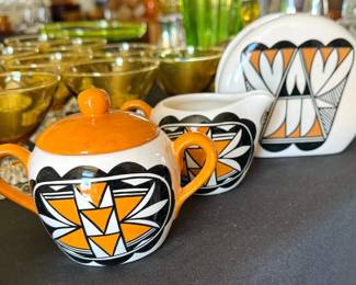 Laguna creamer, sugar bowl + napkin holder
