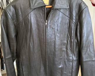 Men’s clothing, sizes S/M, pants 32” x 29”: jeans, twill pants, short + long sleeve button down (casual + dress shirts), jackets, outdoor wear