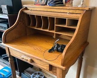 Rolltop desk