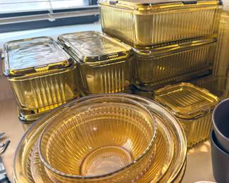 Federal glass ribbed refrigerator covered dishware in “Golden Glo”