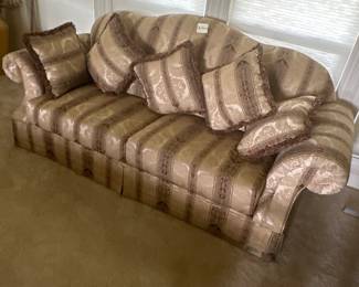 Sofa of 3 seats and another one with 2 seats!
$200