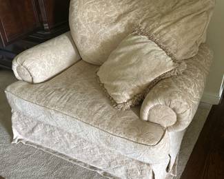 Single sofa with sofa table
$50
