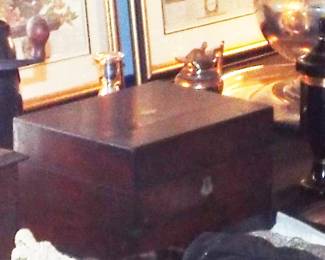 ANTIQUE WRITING LAP DESK