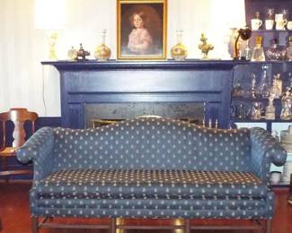 VINTAGE CHIPPENDALE CAMELBACK SOFA MAHOGANY TRIM PINEAPPLE FABRIC