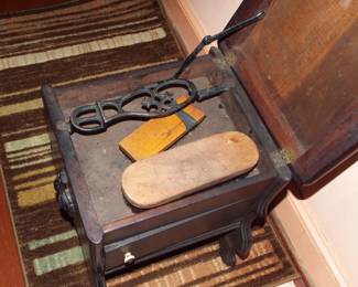 ANTIQUE VICTORIAN SHOESHINE KIT WOODEN BOX WITH SHOE FORM