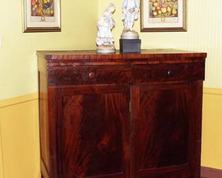 ANTIQUE 19TH C. FLAME MAHOGANY DRAWER & DOOR CABINET WITH MEISSEN BISQUE PORCELAIN MAN AND WOMAN LOVERS FIGURES