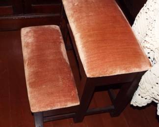 BED STEPS WITH APRICOT VELVET UPHOLSTERY