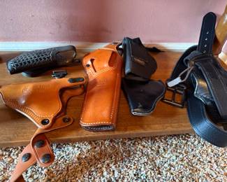 Gun holsters