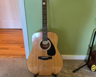 Yamaha guitar