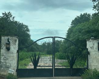 Grand Texas Entrance!