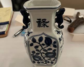 Very nice blue/white vase
