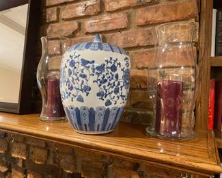 Blue & white ginger jar 