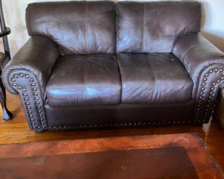 Lane leather loveseat
