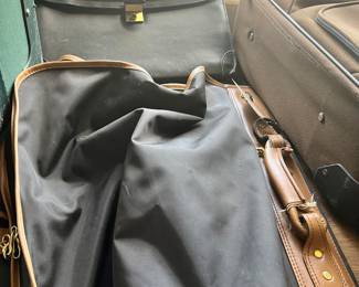 Hanging clothes travel bag