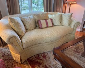Thomasville Rounded Camel Back Style 1 Seat Sofa (92"W x 48"D x 32" Back Height)