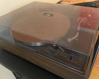 Pioneer turntable - works
