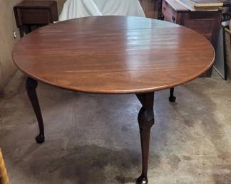 Vintage Queen Anne Drop Leaf Table