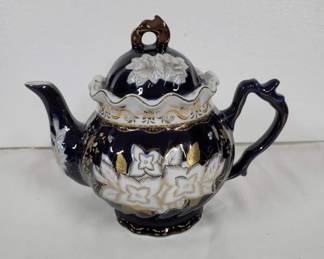 Fancy Porcelain Teapot