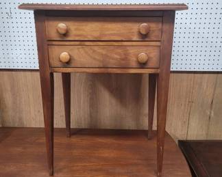 Antique Hepplewhite Cherry Stand
