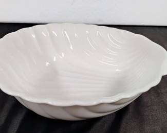 Studio Nova Shell Shaped Bowl