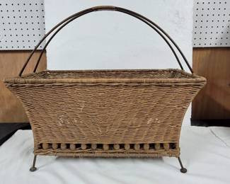 Wicker Magazine Holder