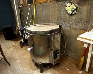 Olympic Kiln Model S18A