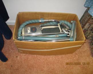 ELECTROLUX VACUUM CLEANER