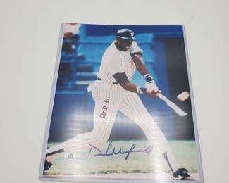 724 Dave Winfield signed photo