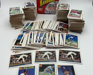 200 Huge Lot of Topps 40 Years 1991 Baseball Cards