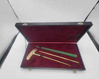 708 1960s Gold Golf Putter