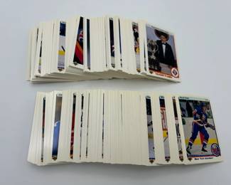 107 1990 Upper Deck NHL Hockey Cards