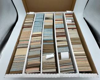422 Huge Lot of Assorted MLB Baseball Cards