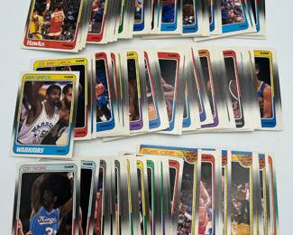 136 Lot of 1988 Fleer NBA Basketball Cards