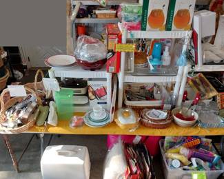 kitchenware, Singer sewing machine