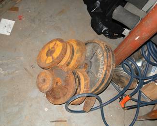 Steel weights