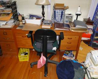 Office chair, vintage Desk, Lamps
