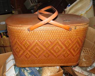 Picnic basket
