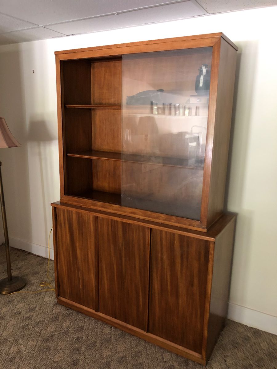 Drexel 2 piece Hutch