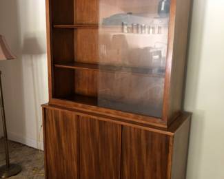 Drexel 2 piece Hutch