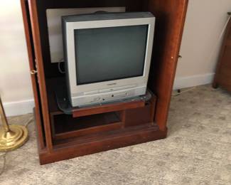 State of the Art TV with built in DVD Player!!