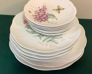 Lenox Butterfly Meadow pattern