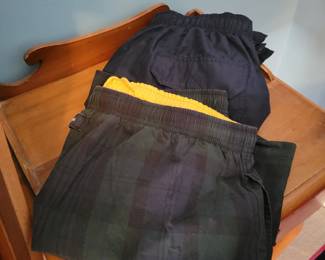 men's bathing suits: Nautica (yellow band) size L; Puritan L (36/38)