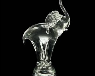 Lot 005
Murano Art Glass Elephant Crystal Figurine